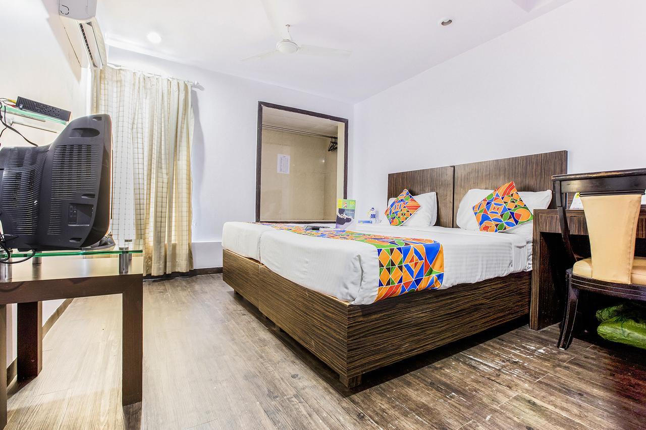 Fabhotel Savoy Suites Mumbai Airport Exteriör bild