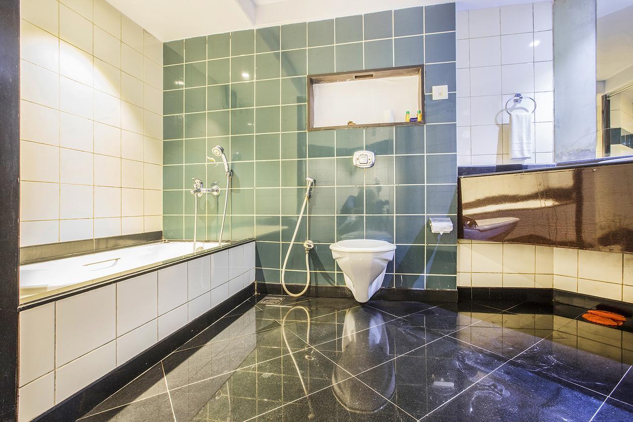 Fabhotel Savoy Suites Mumbai Airport Exteriör bild
